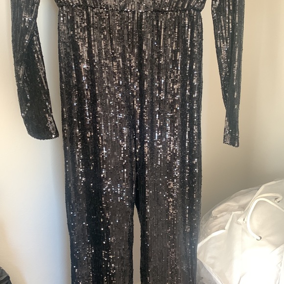 Dita Sequin Long Sleeve Jumpsuit BARDOT size XS - Picture 7 of 8